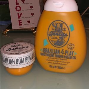 Moisturizing shower gel and body cream